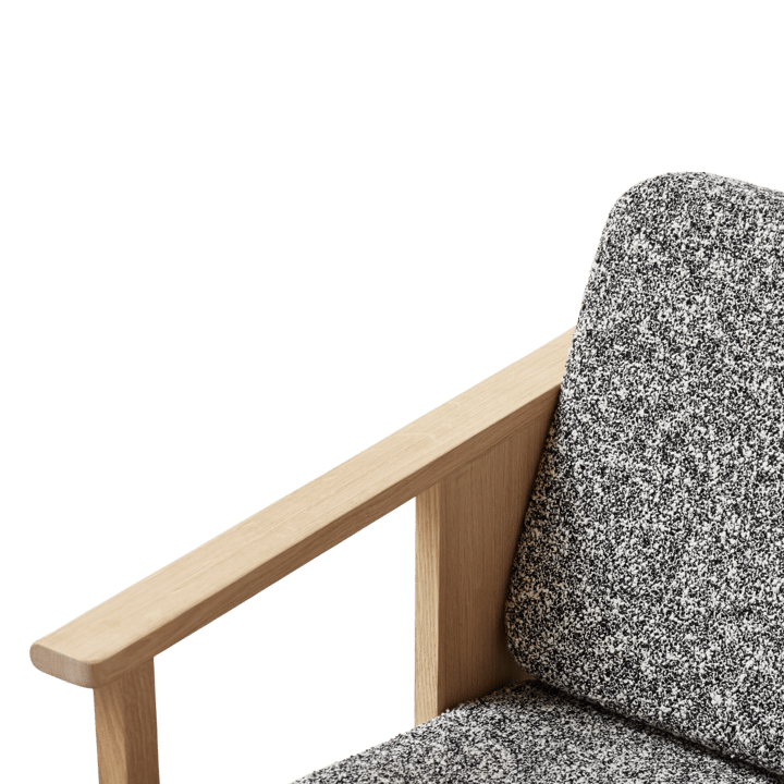 Block lounge chair, White oak-Zero 0004 Form & Refine