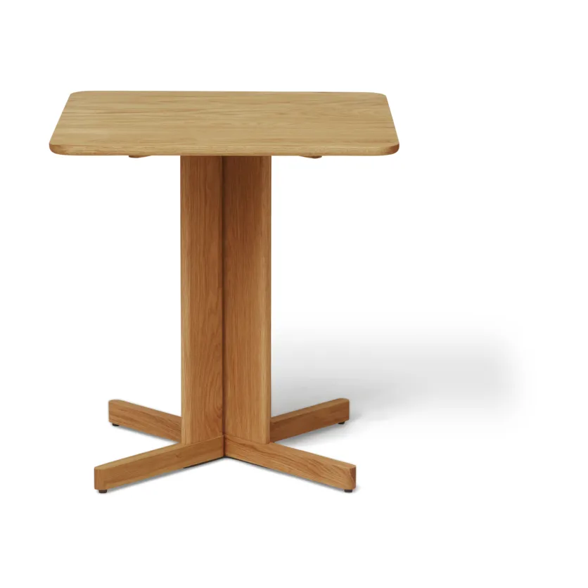 Form & Refine Trefoil dining table 68x68 cm Oak | Scandinavian Design | Dining tables | Brown