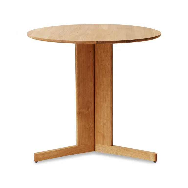 Form & Refine Trefoil dining table o75 cm Oak | Scandinavian Design | Dining tables | Brown