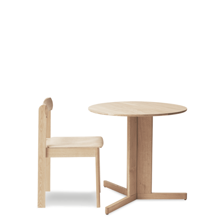 Trefoil dining table Ø75 cm, White oak Form & Refine