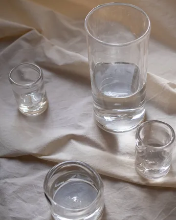 0405 Vase - Clear, Ø9,5x20 cm - FRAMA