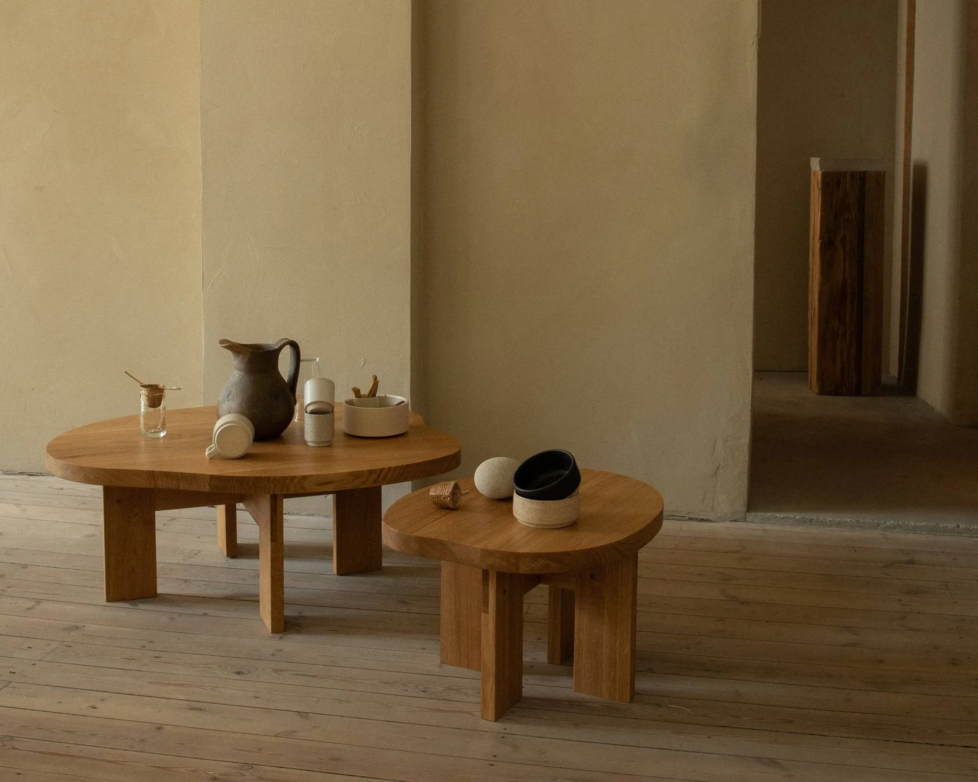Farmhouse side table, Oak, 51x55,8x37 cm FRAMA
