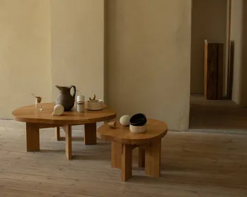 Farmhouse side table - Oak, 51x55,8x37 cm - FRAMA