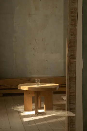 Farmhouse side table - Oak, 51x55,8x37 cm - FRAMA