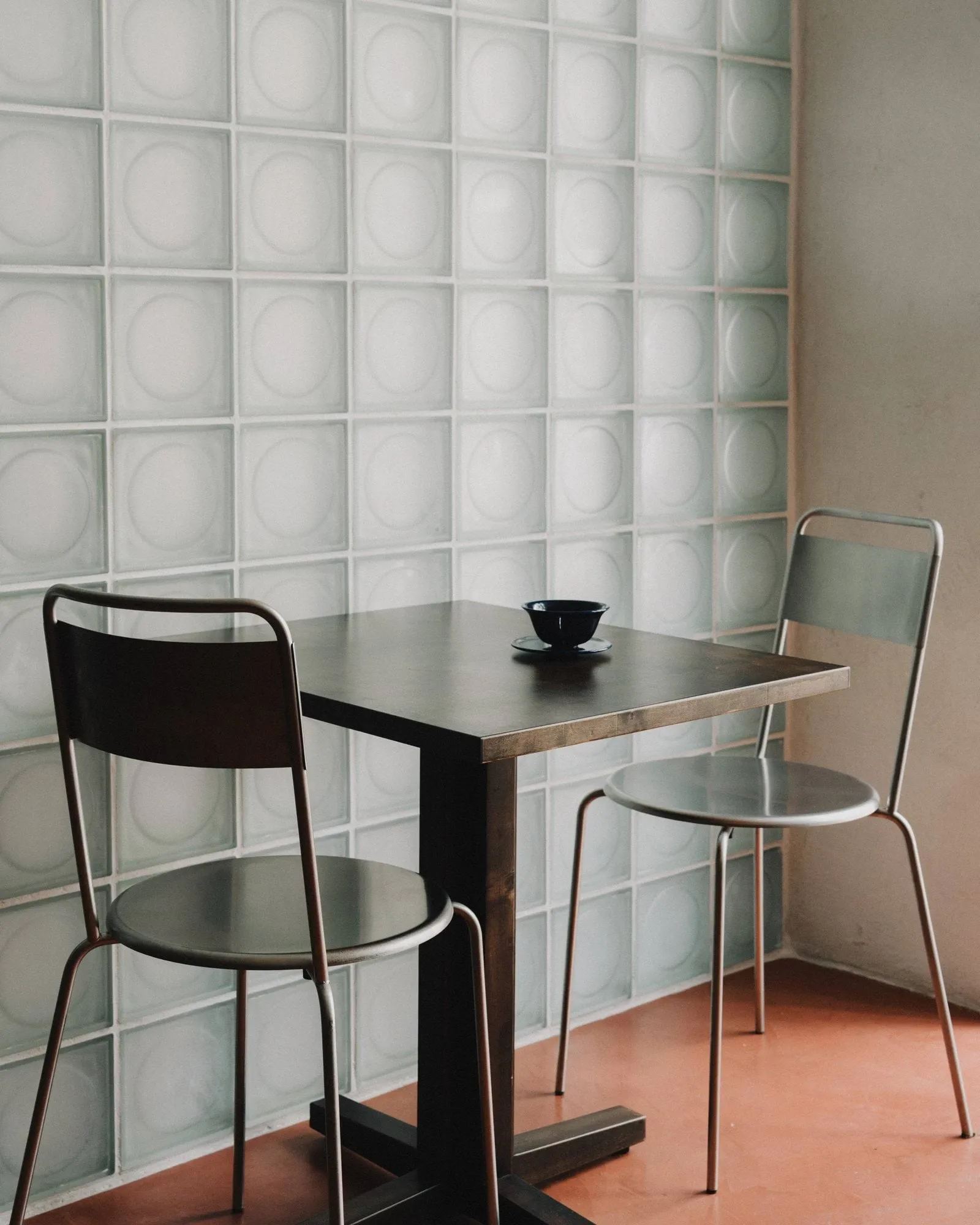 Petit Rond chair, Stainless steel FRAMA