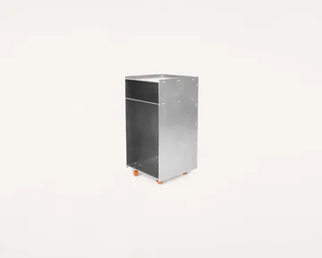 Rivet Cart side table with wheels - Aluminium, 32,8x33,8x65 cm - FRAMA