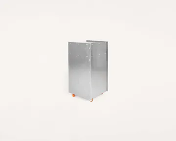 Rivet Cart side table with wheels - Aluminium, 32,8x33,8x65 cm - FRAMA