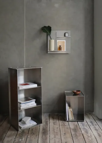 Rivet Typecase wall shelf - Aluminium, 44,6x44,6x16,1 cm - FRAMA