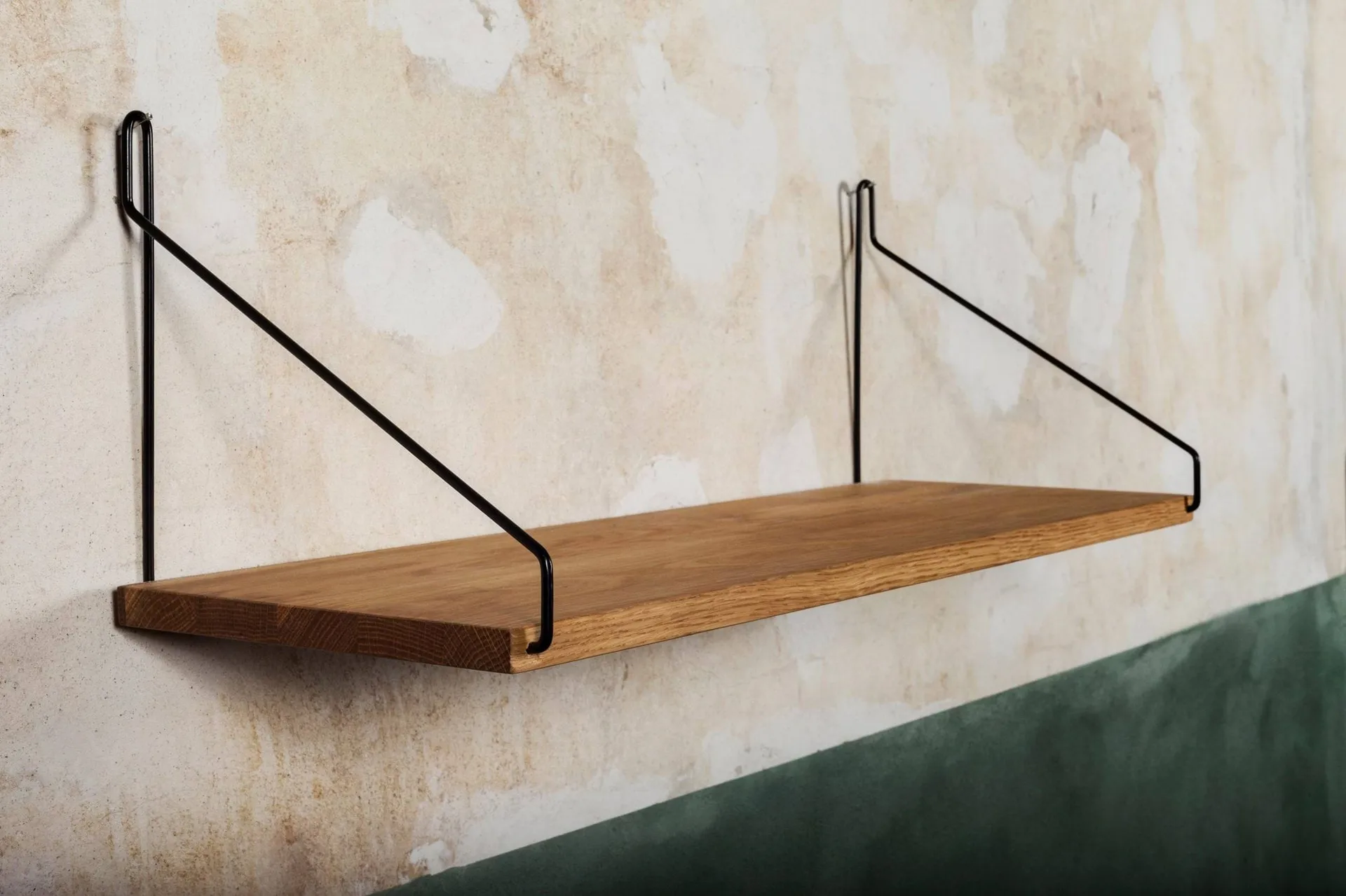 Single Shelf wall shelf, Oak-black, 60x20 cm FRAMA