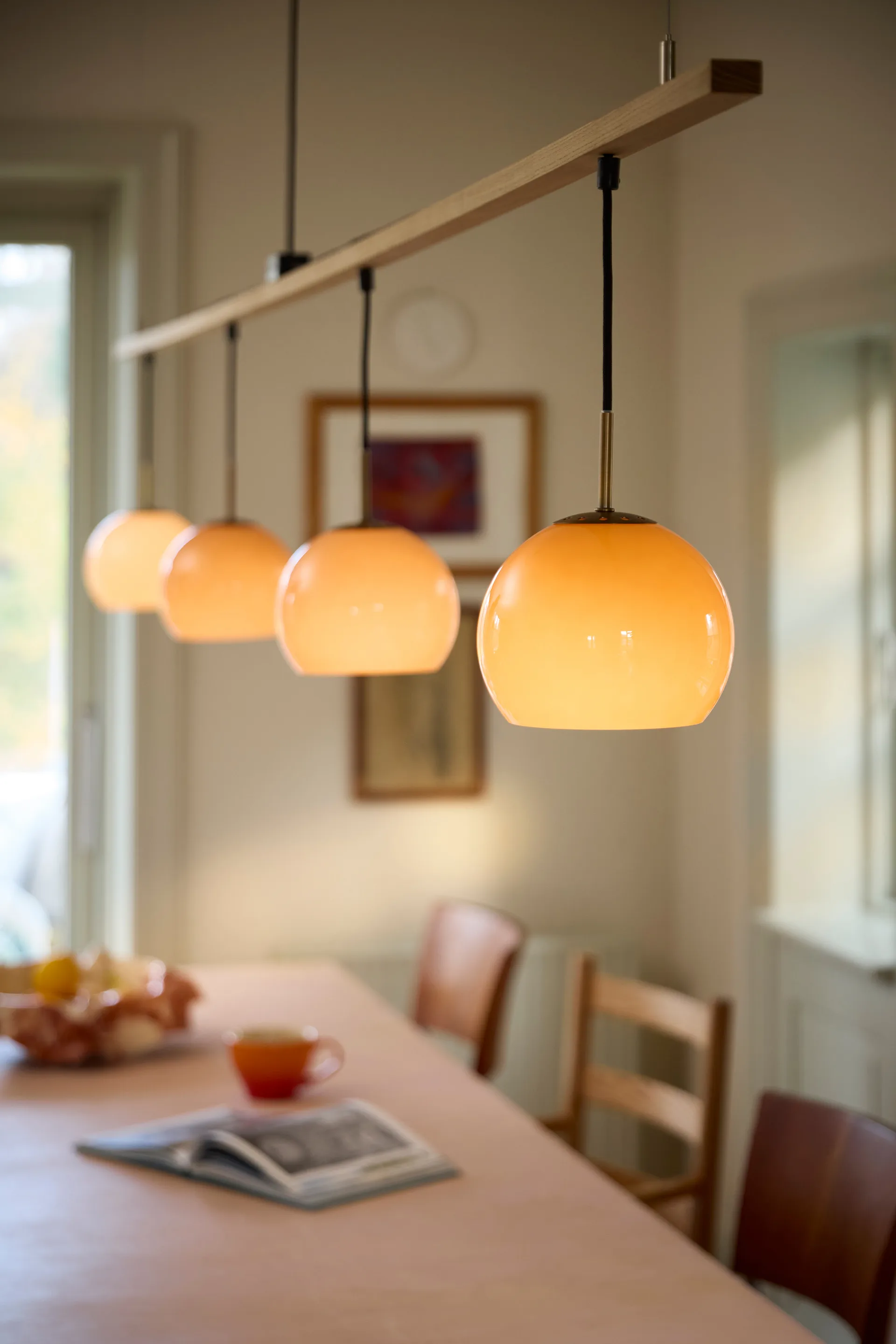 Ball pendant lamp Ø18 cm, Opal White Frandsen