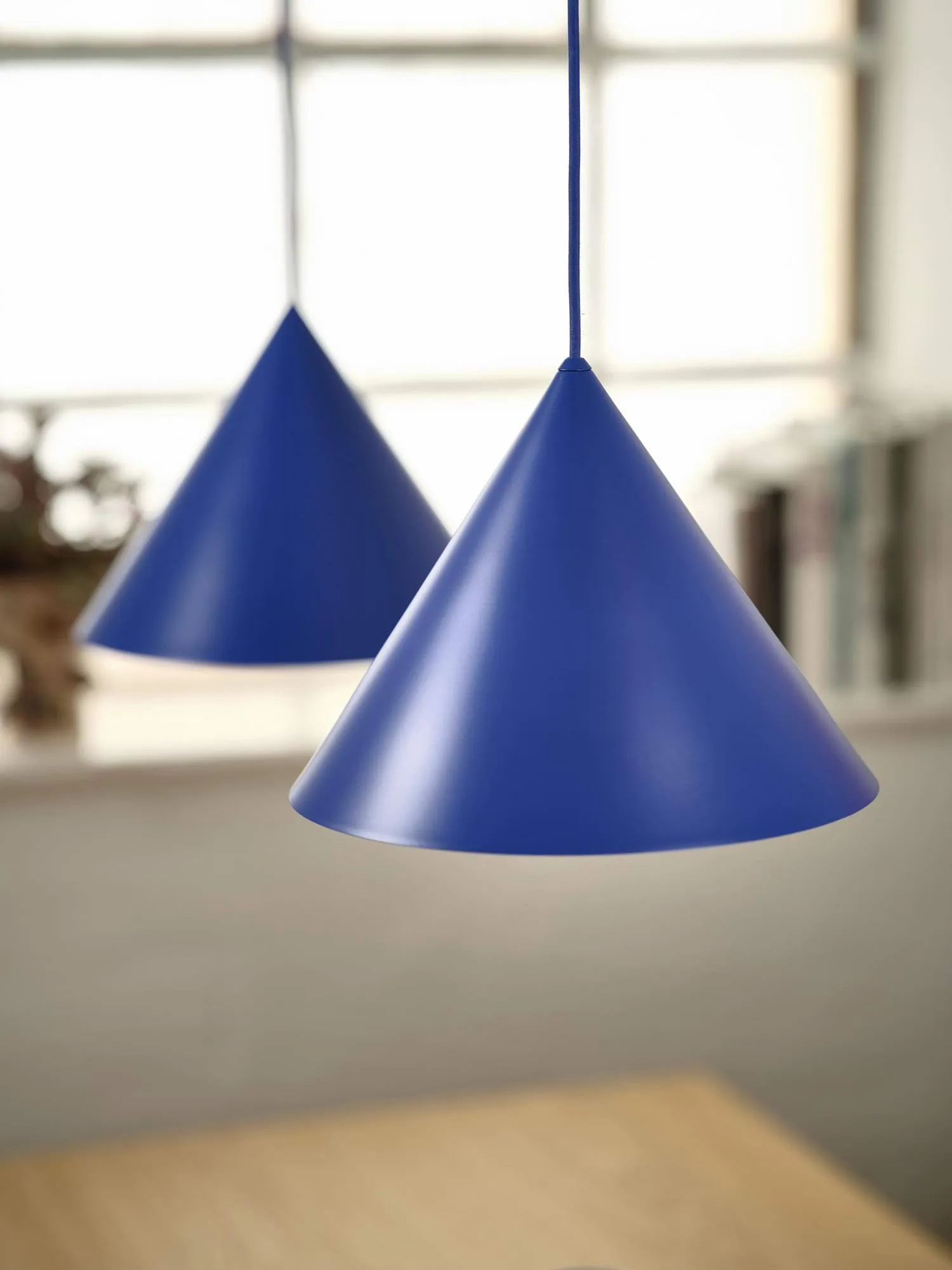 Benjamin Xl pendant, Atomic Blue Ø30 cm Frandsen