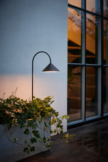 Grasp garden spear garden lamp - Matt Black, 82 cm - Frandsen
