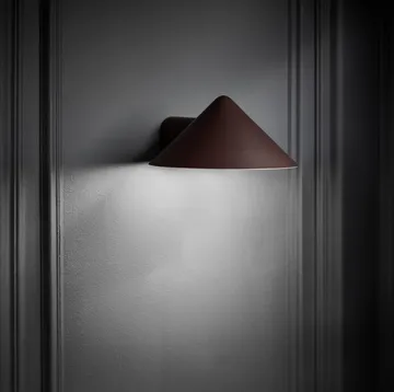 Grasp wall lamp - Matt Beetroot - Frandsen