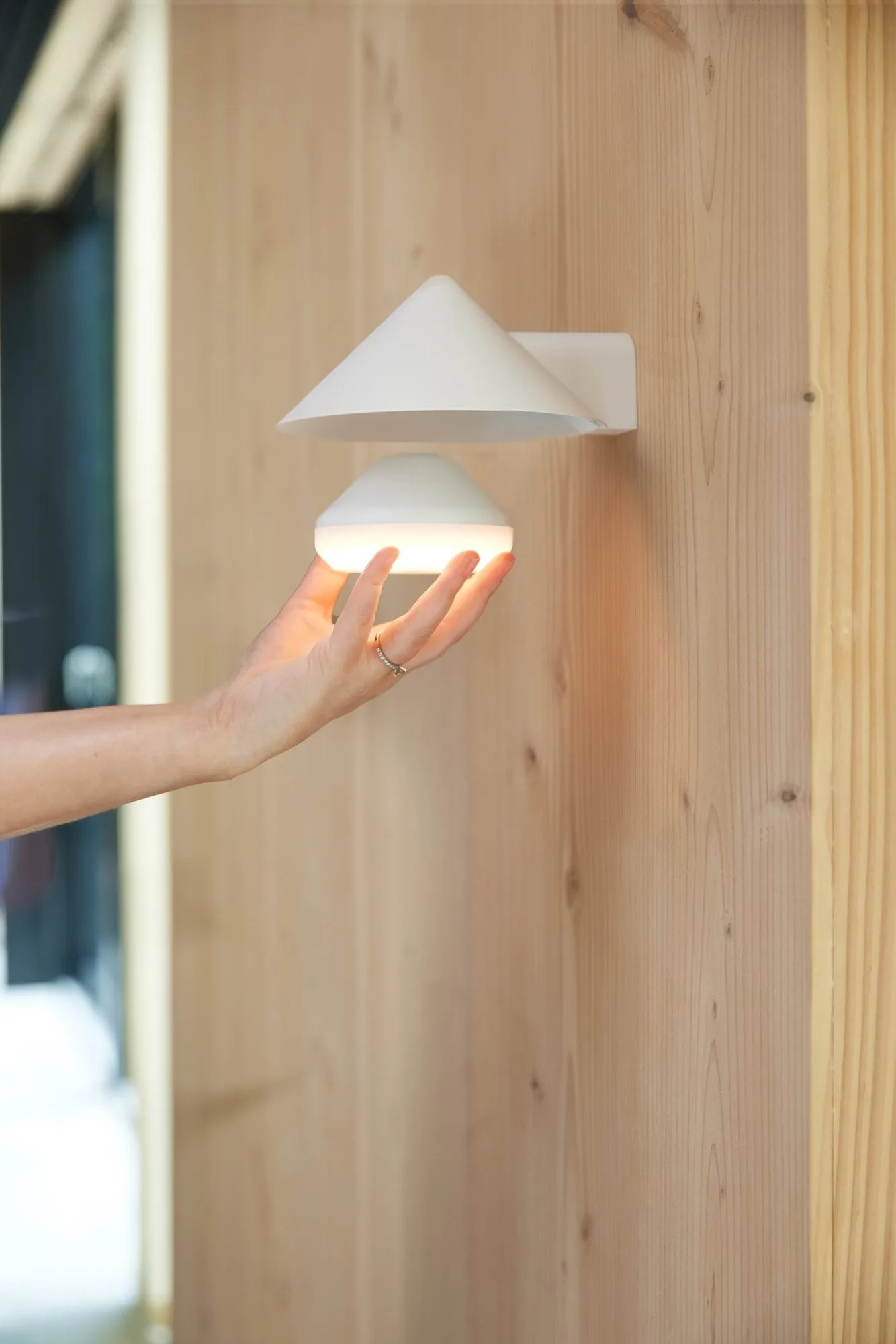 Grasp wall lamp, Matt White Frandsen