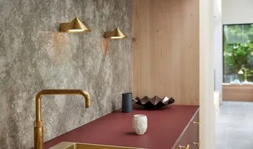 Grasp wall lamp - Solid brass - Frandsen