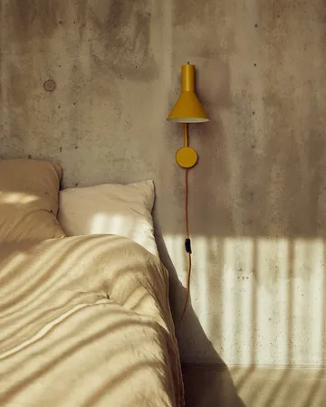Lyss wall lamp - Matte Almond, 42 cm - Frandsen