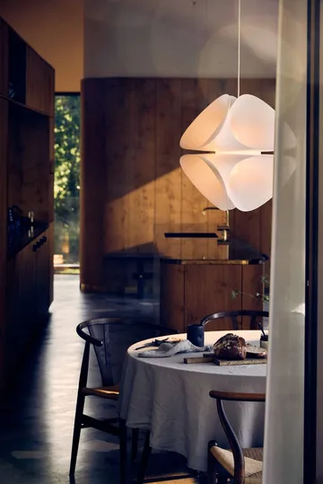 Nova pendant lamp - Opal White - Frandsen