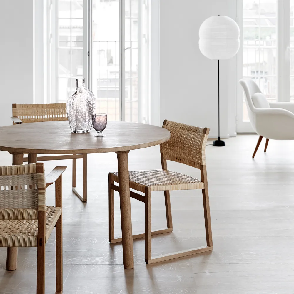 BM61 chair, Wicker lacquered oak stand Fredericia Furniture