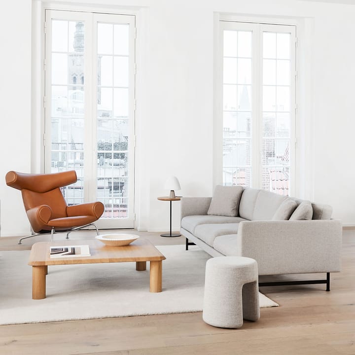 Calmo 5623 sofa, Sunniva 717-black steel Fredericia Furniture