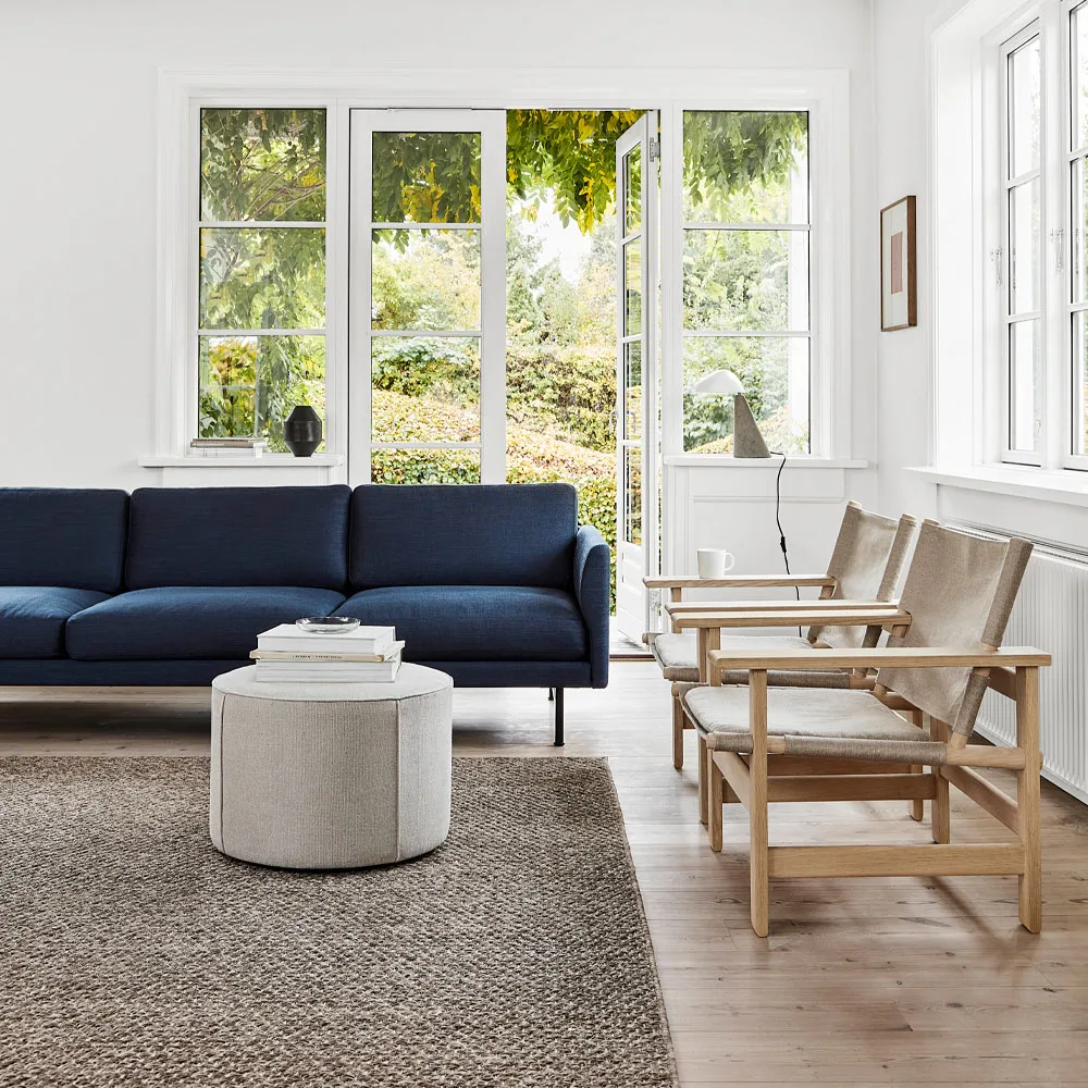 Calmo 5623 sofa, Sunniva 717-black steel Fredericia Furniture