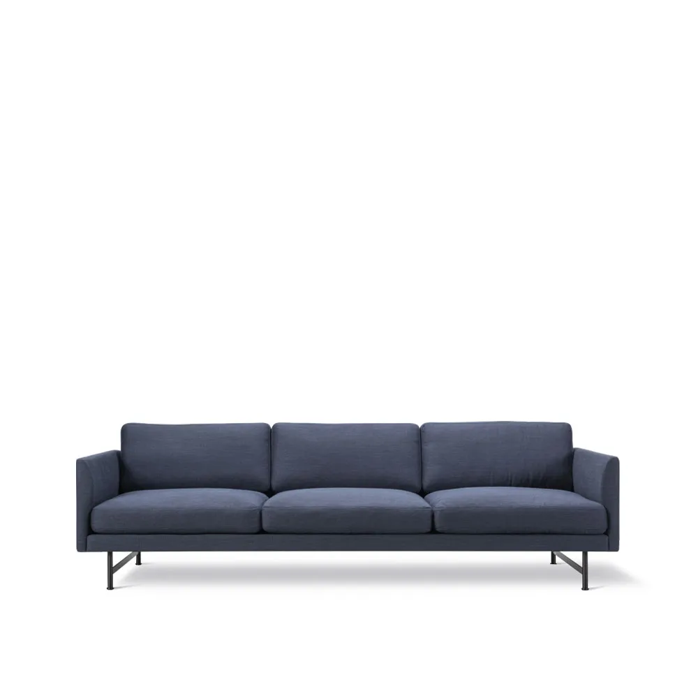 Calmo 5623 sofa, Sunniva 783-black steel Fredericia Furniture