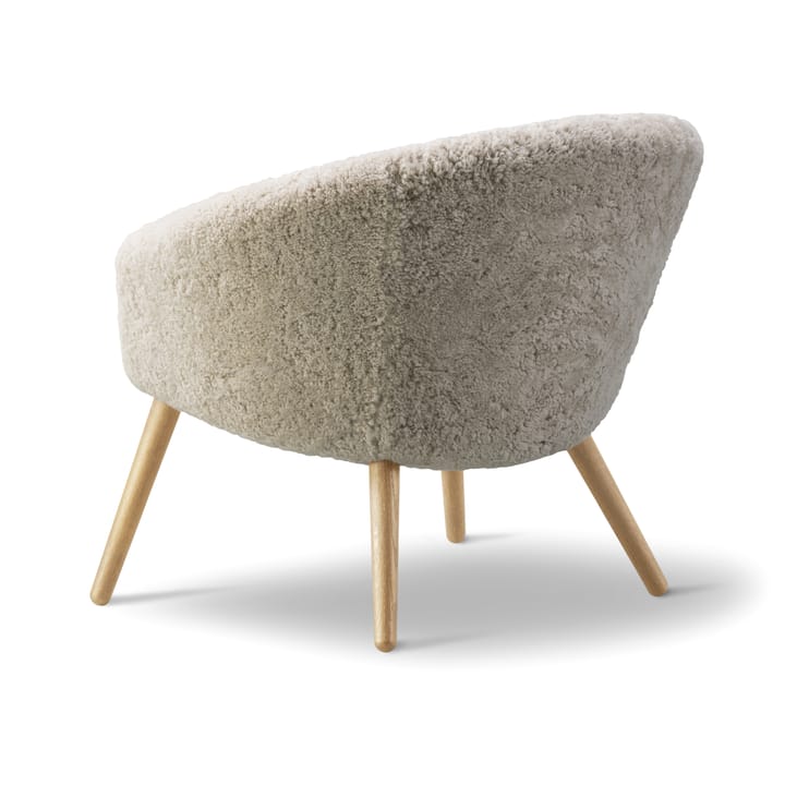 Ditzel lounge armchair sheepskin, Moonlight-oak Fredericia Furniture