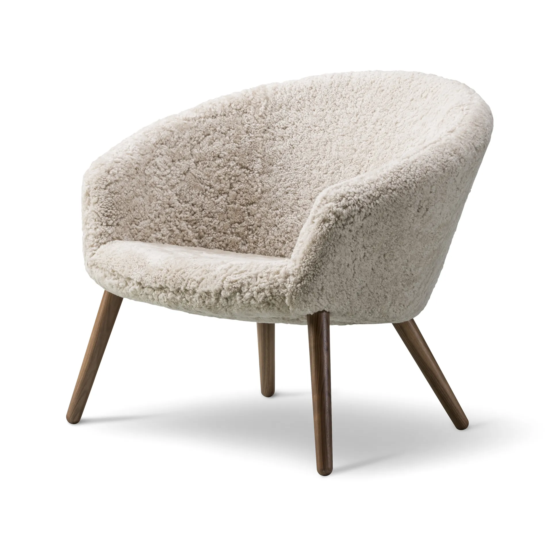 Ditzel lounge armchair sheepskin, Moonlight-walnut Fredericia Furniture
