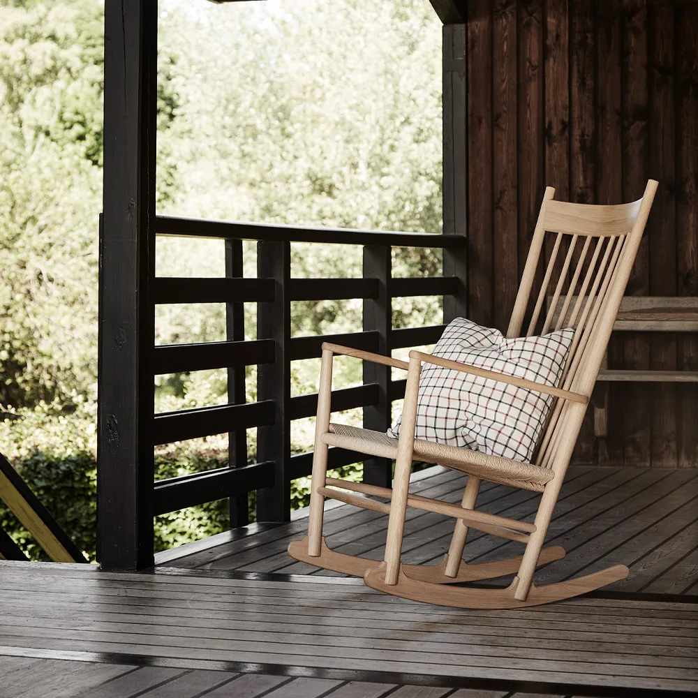 J16 rocking chair, Black-black lacquered oak Fredericia Furniture