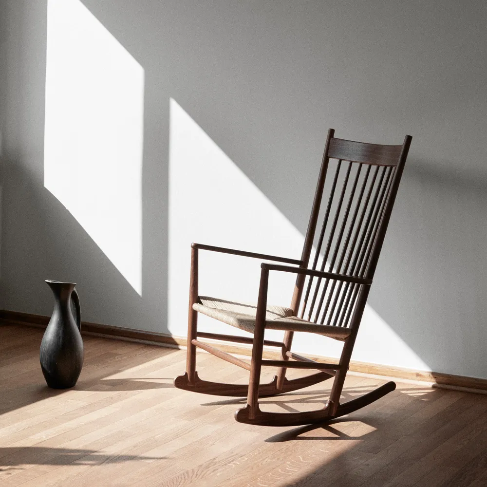 J16 rocking chair, Black-black lacquered oak Fredericia Furniture