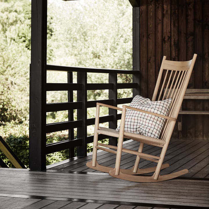 J16 rocking chair, Natural soap oiled oak Fredericia Furniture