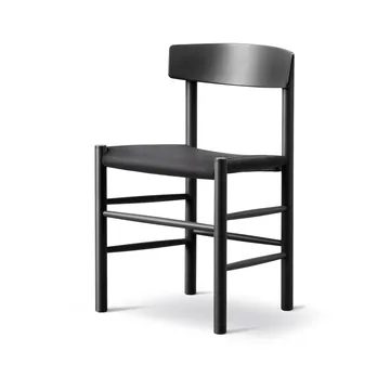 J39 chair - Black lacquered beech-black canvas - Fredericia Furniture