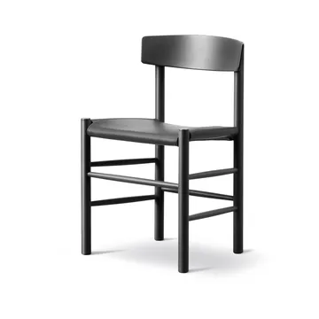 J39 chair - Black lacquered beech-leather Omni 301 black - Fredericia Furniture