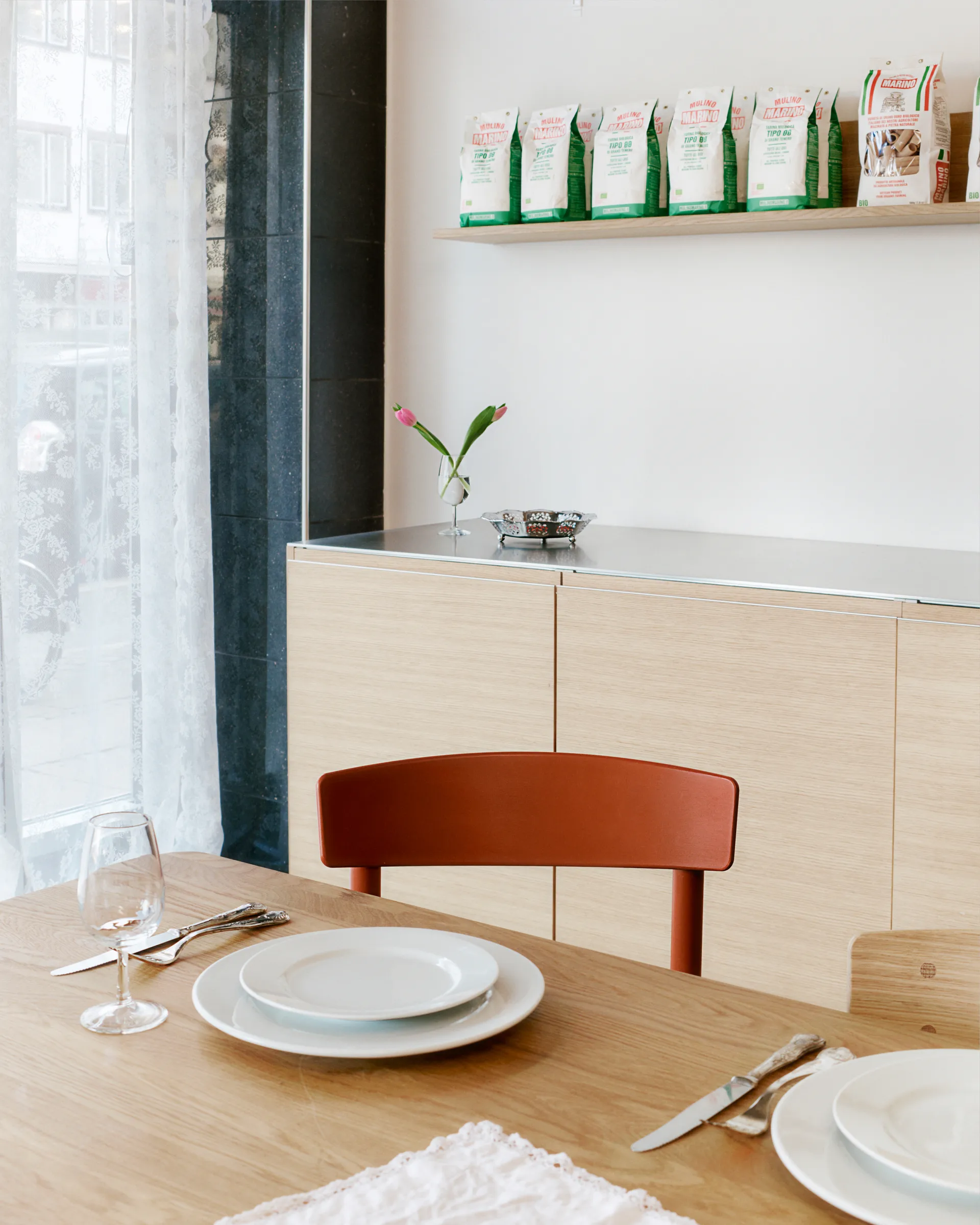 J39 chair, Herritage red-braided natural Fredericia Furniture