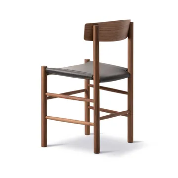 J39 chair - Oiled walnut-leather Omni 377 dark brown - Fredericia Furniture
