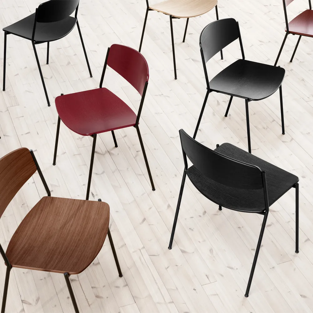 Lynderup 3080 chair, Lacquered walnut-black steel base Fredericia Furniture