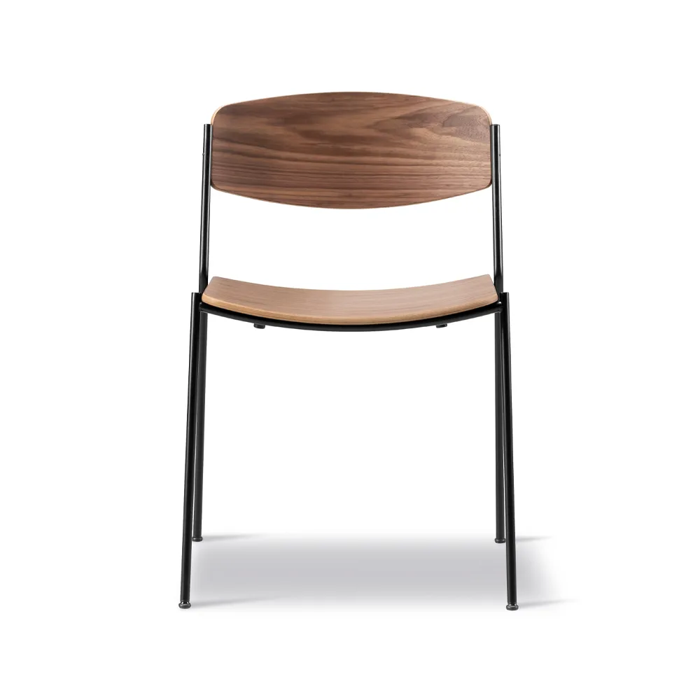 Lynderup 3080 chair, Lacquered walnut-black steel base Fredericia Furniture
