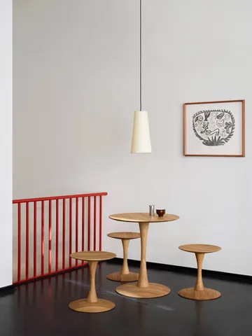 ND107 Trisse dining table - Oiled oak, Ø75x73 cm - Fredericia Furniture