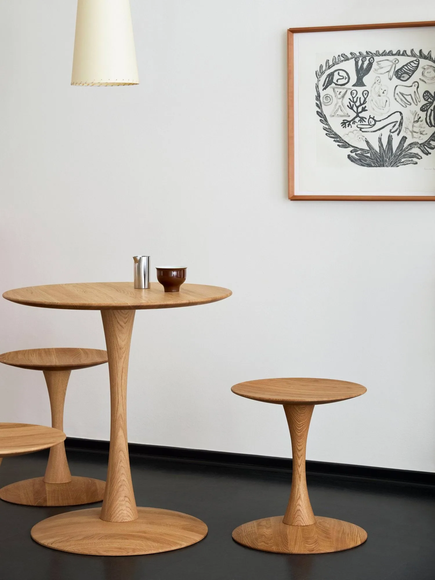 ND107 Trisse dining table, Oiled oak, Ø75x73 cm Fredericia Furniture