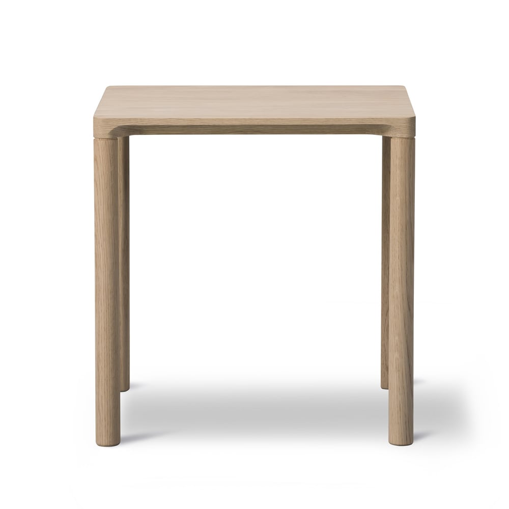 Fredericia Furniture Piloti 6705 side table