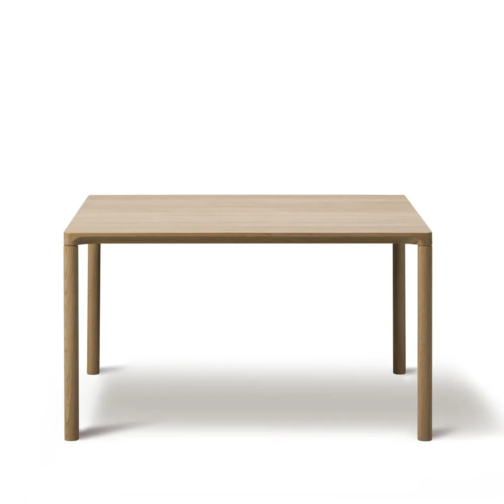 Piloti 6720 coffee table, Light oiled oak-height 35 cm Fredericia Furniture