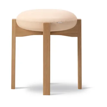 Pioneer low stool - Leather Vegeta 90-lacquered oak - Fredericia Furniture