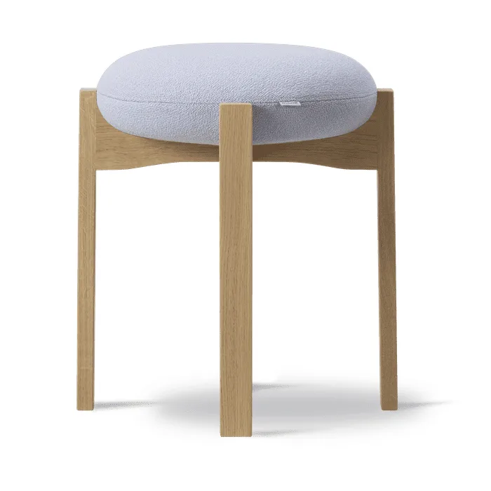 Pioneer low stool, Vidar 723-lacquered oak Fredericia Furniture