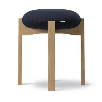 Pioneer low stool - Vidar 786-lacquered oak - Fredericia Furniture