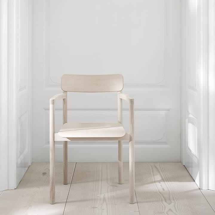 Post 3445 armchair, Black lacquered oak Fredericia Furniture