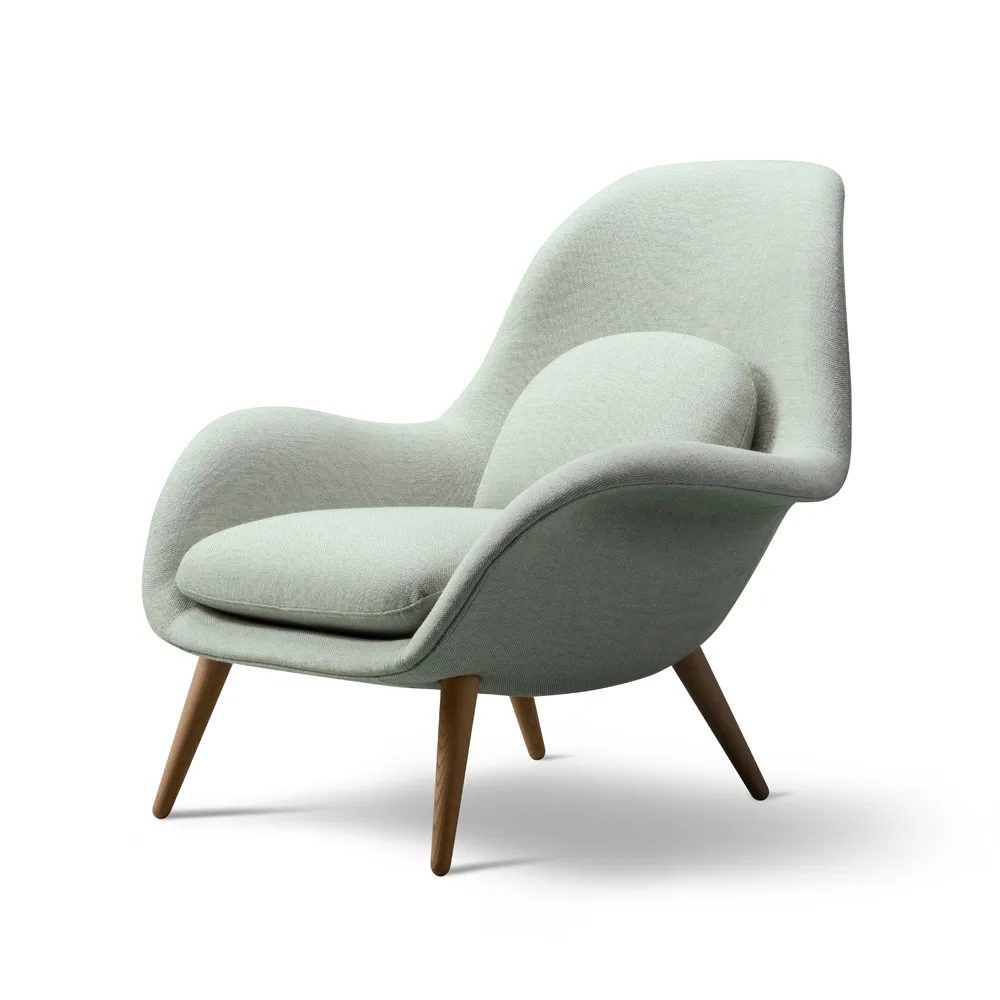 Fredericia Furniture Swoon armchair Sunniva 132-lacquered oak
