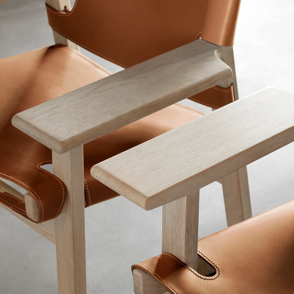 The Spanish armchair, Leather black-black lacquered oak Fredericia Furniture