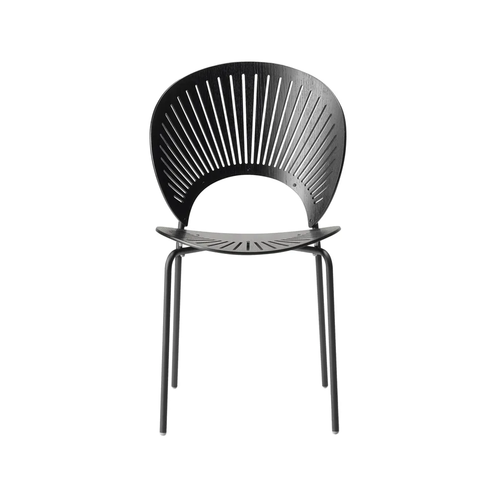 Trinidad 3398 chair, Black-stained ash legs black Fredericia Furniture