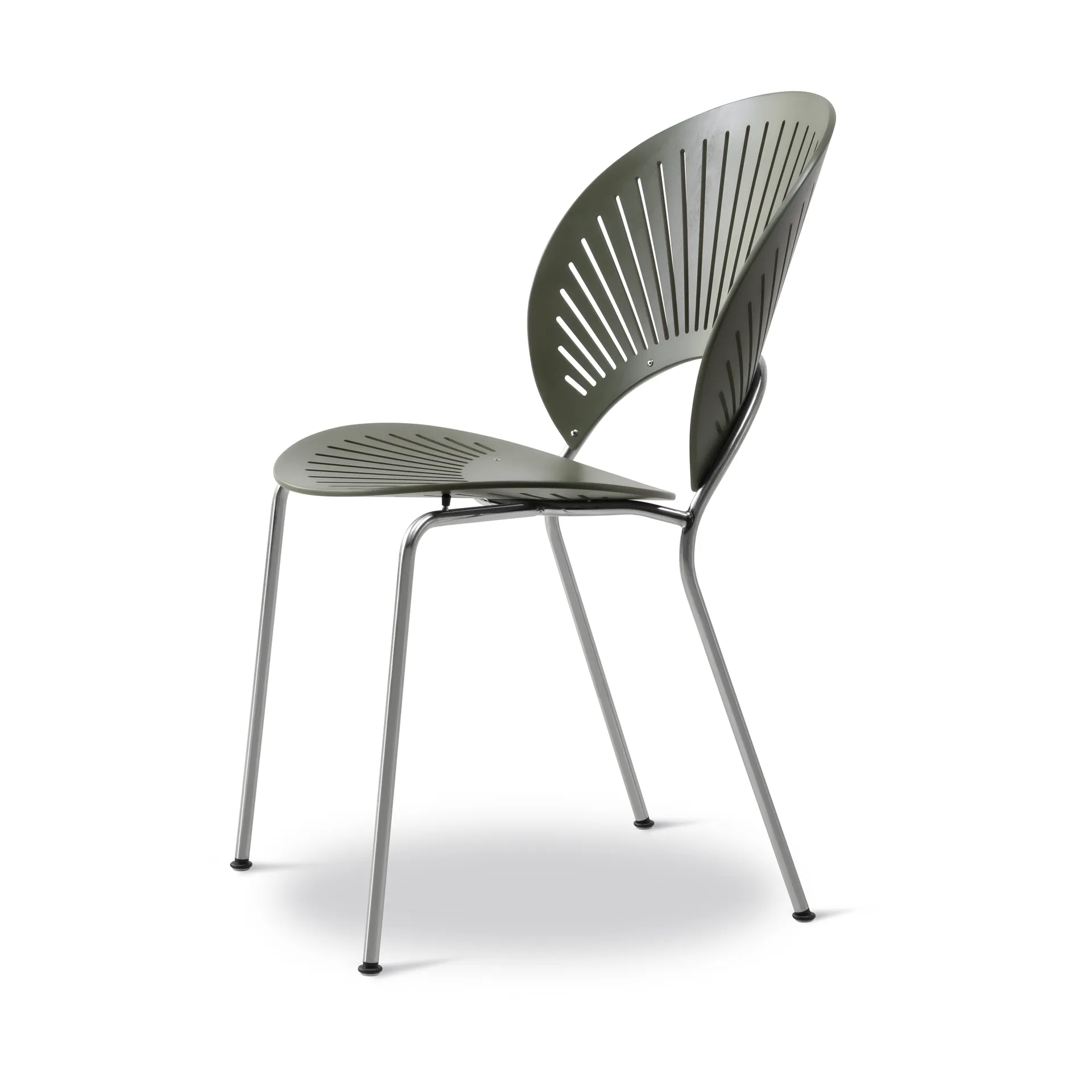 Trinidad 3398 chair, Khaki green-chrome Fredericia Furniture