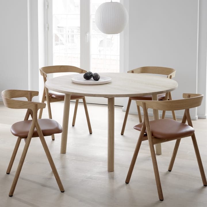 Yksi 3341 chair, Premium leather 88-black lacquered oak Fredericia Furniture