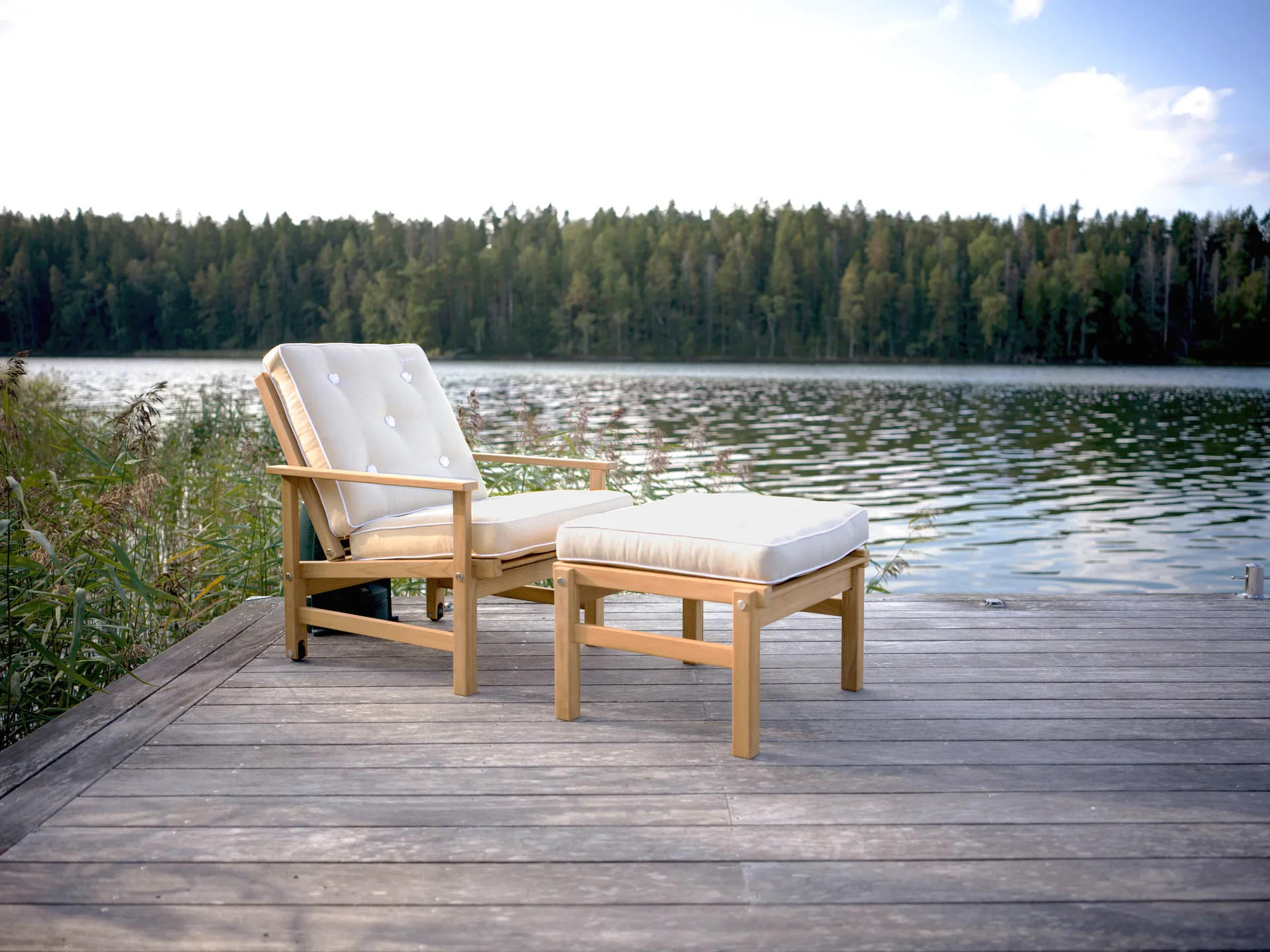 05 armchair, Teak Fri Form